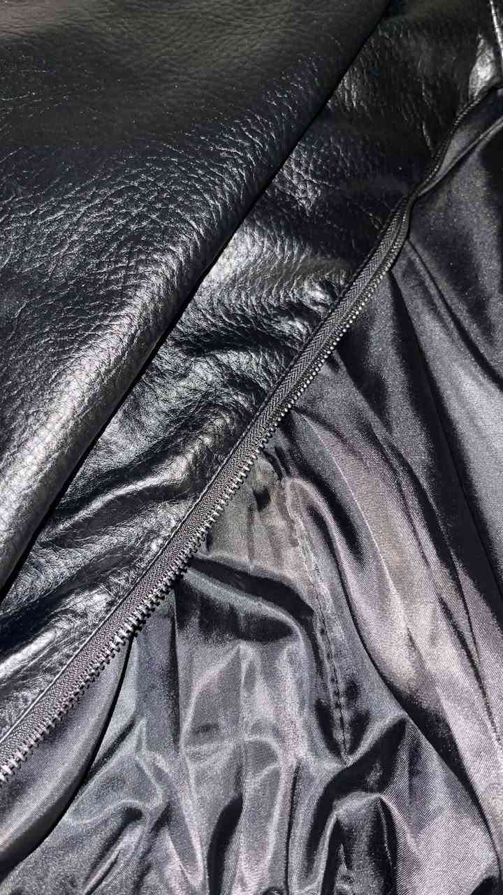 قمصله جلد رجالي قطعه راقيه جدا وجديده كمر قياس لارج تلبس لحد وزن ١٠٠ وشوي قطعه شبابه للكشاخه طولها وسط كمرها مو طويل سعرها مع التوصيل ٥٠ الف الشراي بي خير ويدلل


**إذا كنت صاحب هذا الإعلان وتريد حذفه لأي سبب، رجاءا أرسل رسالة إلى الدعم الفني**
