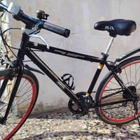 بايسكل باله C700 • حجم 28 • نضيف