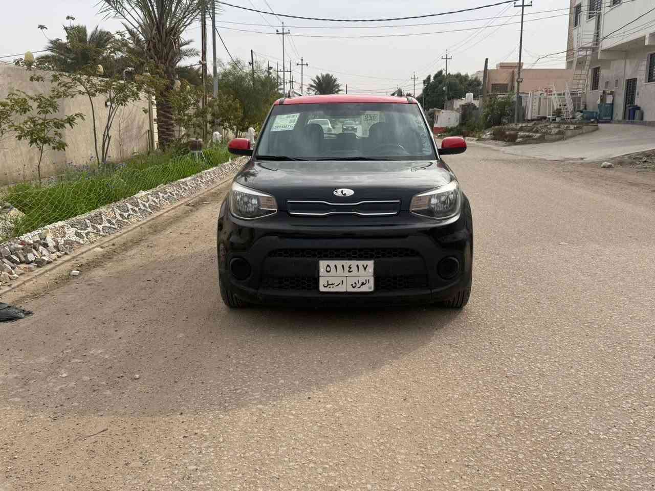 السلام عليكم من رخصة الادمن عندي كيا صول موديل 2017 وارد امريكي حادثها كما موظح بالجاملغ الامامي بدون فتح بدون صبغ بدون ايرباك ماشية 82الف حقيقي محرك 1600 بشرط مامفتوح بي برغي شرط وبيها هنا بالعراق فقط شبر بحافة الجنطه طخه بسيطه رايدها ب97 مكان السياره بالحله رقمي *********** اخوان اقره المنشور زين واتصل كاتب كل تفاصيل السياره والي ميعجبه السعر او السياره يعبرها بكلام طيب واسف على الاطاله
