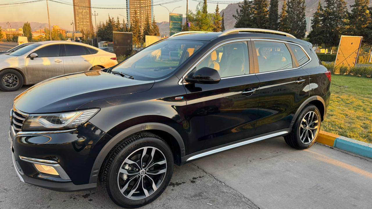 ام جي ار اكس 5
موديل 22
السيارة بدون فتحه وبدون جلد والباقي فول
داخل بيجي
السيارة مكفولة من من الصبغ والبارد
ماشيه 76
السياره بضمان الشركه باقيلها سنتين عالضمان
للاستفسارالاتصال 
*********** أربيل, العراق
