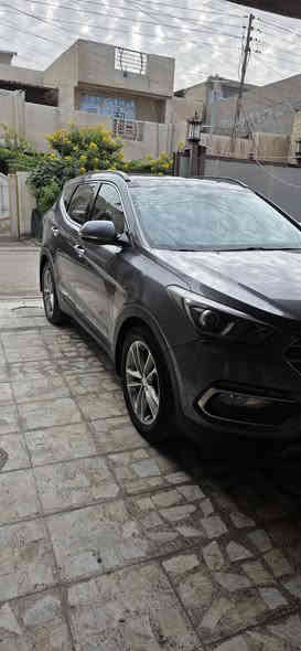 للبيع بسعر مناسب جدا لظروف خاصة ،،،
هونداي سنتافيا بانوراما خليجي موديل 16 محرك 6 سلندر 3.3 ماشية 130 الف كم 7 راكب حادثة فقط دعاميه الأمامية ومبدله وصندوق تعديل ع بارد بدون ايرباك بدون صبغ  نص فول رقم أربيل سنويه تنتهي 2028 السعر165 وبيهه مجال  للاستفسار الاتصال على الرقم ***********
