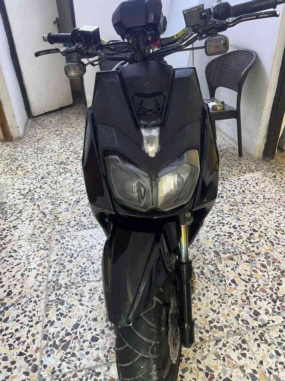 جبلي حديث للبيع 
المكان الشعب 
سعر 1400
***********
