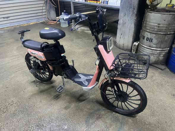 سلام عليكم باسكل شحن 4سرعات سعر 250وبي مجال للاستفسار اكثر ☎️ ***********
