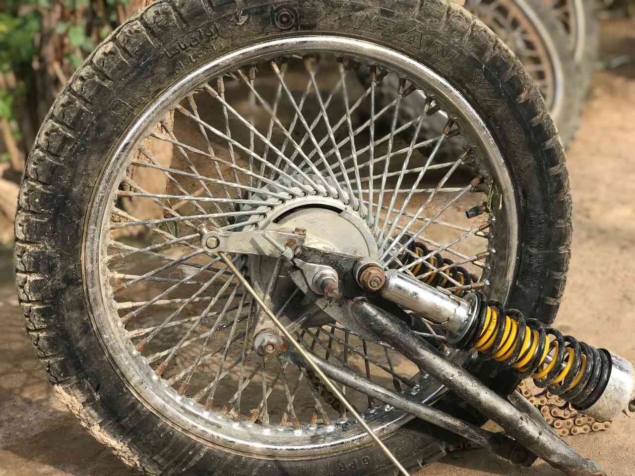 وياله جدد وكاملات تايرات وطبلات قيم باليرضي الله وتشلع عيوني
***********
