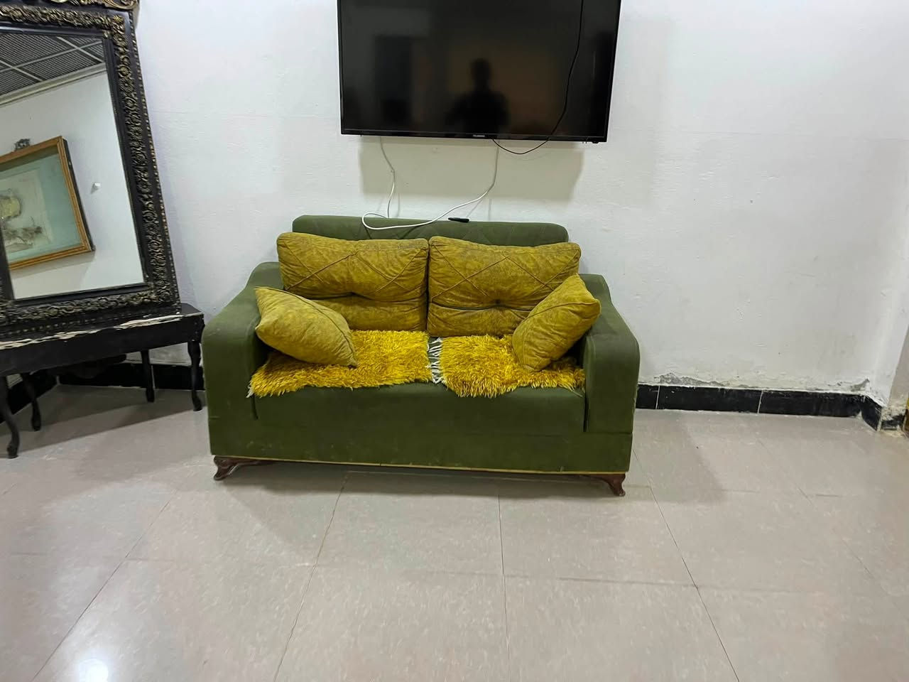 تخم قلاب اخووو جديد ديالى بعقوبه سعر ٦٠٠ مكان ،***********
