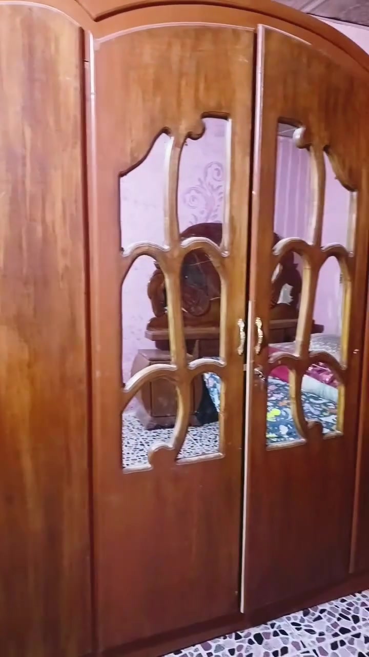 غرفه للبيع نظيفه
مع دوشك طبي السعر 375 مع المجال


**إذا كنت صاحب هذا الإعلان وتريد حذفه لأي سبب، رجاءا أرسل رسالة إلى الدعم الفني**