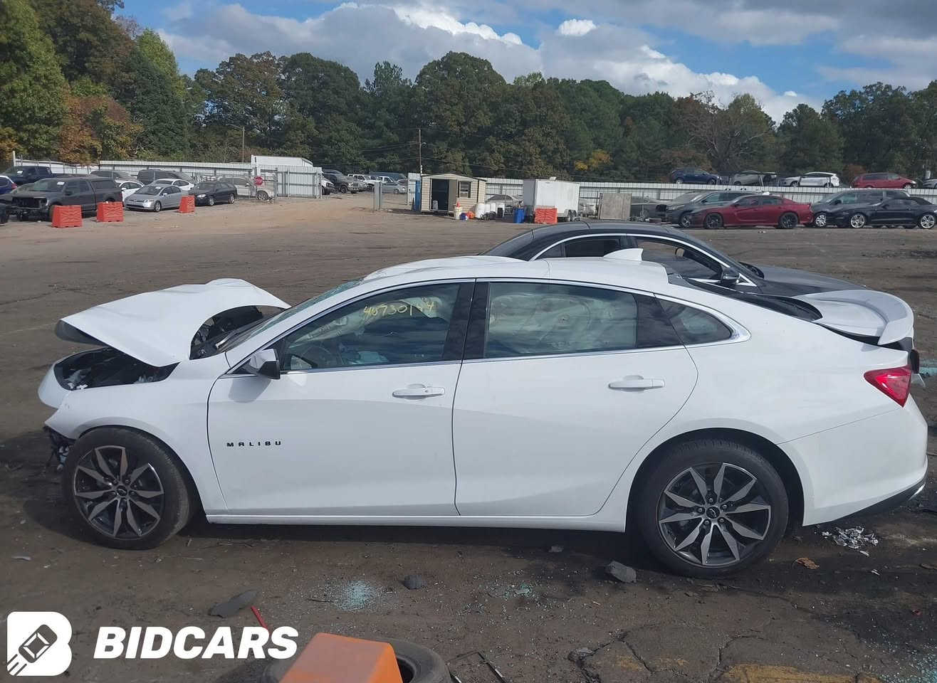 السلام عليكم عندي ماليبو 2024 السياره بدون رقم السياره ماشيه 24 بيها صبغ بنيد وقماره والحادث موضح كدامكم السعر 118 مفحوصه هزه وكامله بس باقي ع ترقيم  ورقه ***********
