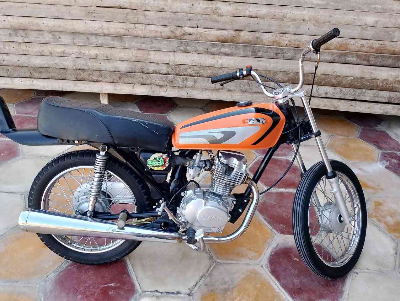 دراجة للبيع كلك كلك نامه شبهه نضيفه كلش تعمير 2025 السعر 475وبيها مجال ناصريه _غراف
للاتصال ***********
