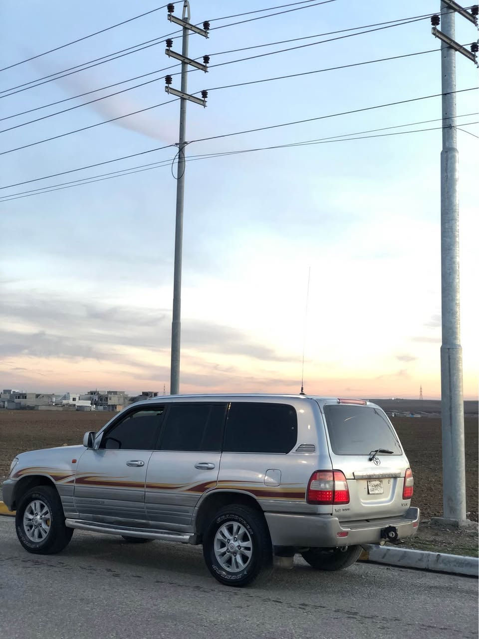 مۆنیکا مۆدیل 2000 قەپات مواسەفات مەکینە لئکزز V8حام سبغ گئر تۆماتیک سلایت سەلاجە فول فولە سەیارەکە وەکوو رەقەم کارتئکی لەگەلە بەس بە شەرت نایدەم بە هەدیە دەتدەمئ بۆ زانیاری زیاتر نامە بنئرە یان تەلەفۆن سەوداش دەکەم بە شتئک بەدلم بئت *********** أربيل, العراق
