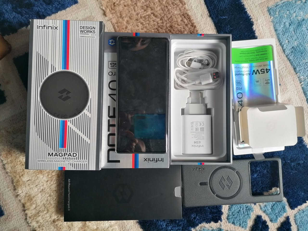 السلام عليكم جهاز للبيع جديد بل كارتون مستخدم 5 ايام 
اسم الجهاز 🔇 انفنيكس نوت 40 ذاكره 256 رام 16 شحنه 45 وات شحن سريع 
السعر 300 وبي مجال الشراي يتصل على الرقم ***********
***********
