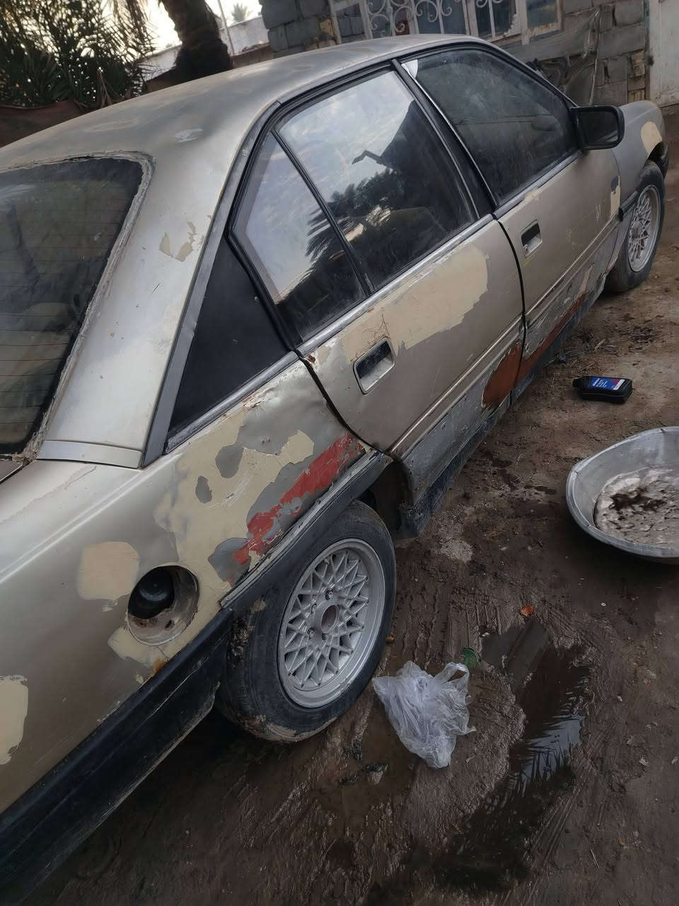 سلام عليكم  سياره اوبل حجم 20 موديل 91 سياره كايمه كهربايات شغاله مسمكره عايزه
 بس صبغ سنويه عضم عاج صاقطه سعره 10 وبيه مجال  للستفسار ***********
