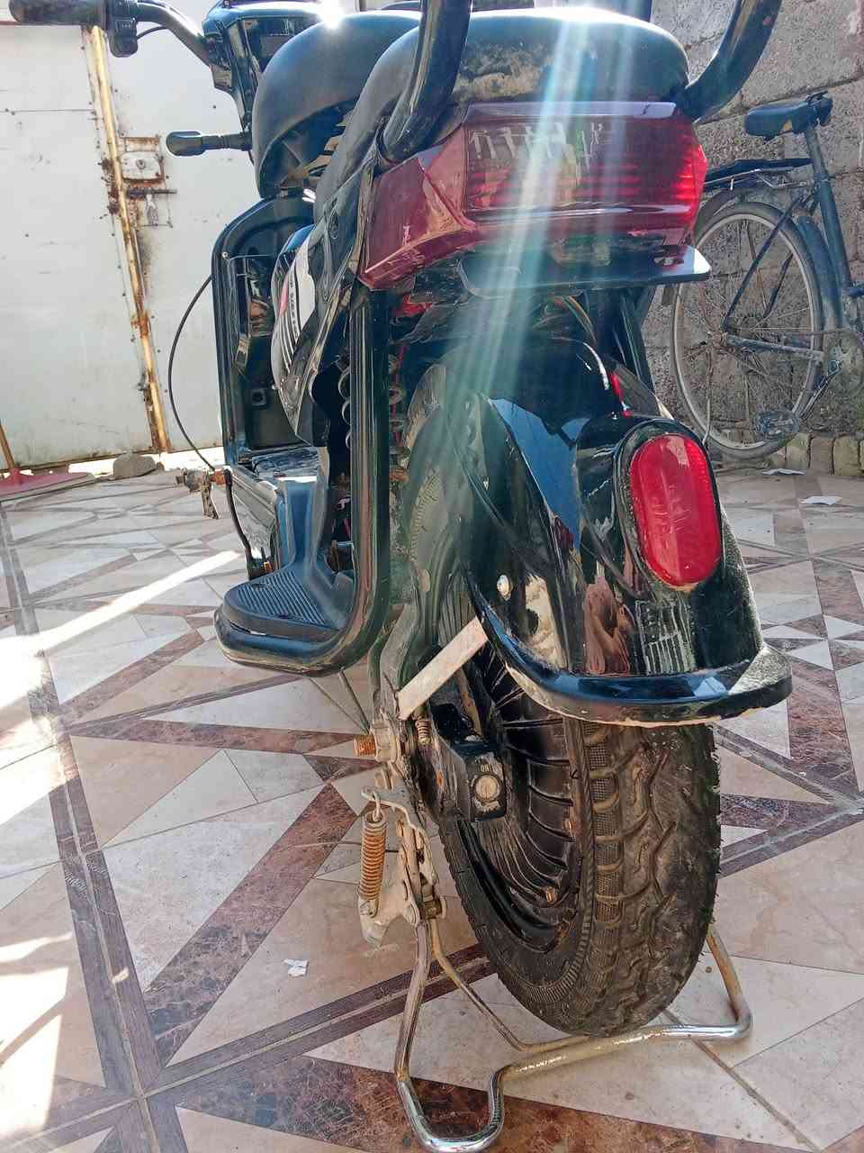 #للبيع دراجه شحن SK8 جديده استعمال شهر  مانقصها شي 
الشراي الاتصال #على  رقم تالي ***********
