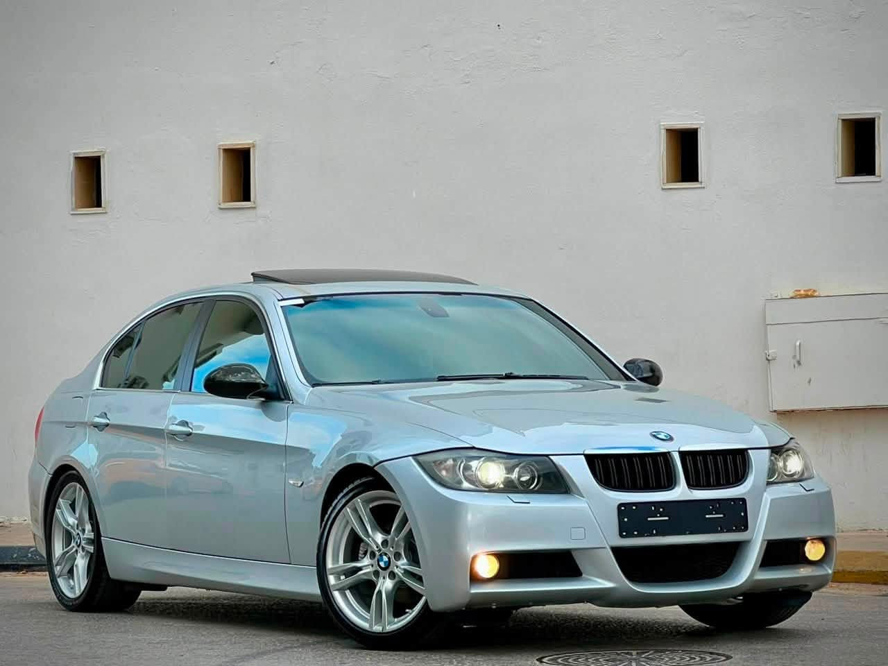 ⚜️الله يبارك🤍 بسم الله #ماشاء الله 😍⚜️
ميماتي2007 #جديدة السيارة عيب لا✋💙
‎‏▪️⭐️  #BMW325 ميماتي 💥💥
درجة #أولي فل رقم 1  
موديل2007  
تاريخ دخول 6.2026. 26
‎▪️⭐️ عدد المسافه.المقطوعه 102مشي الاصلي }  
‎▪️⭐️  إشارة ترحيب 
 محرك 25
‎▪️⭐️بصمة تشغيل 
شاشه وماوس
ستاير جنابيه وخلفيه‎▪️⭐️
‎▪️⭐️  تكييف ديجيتال 
‎▪️⭐️  تحتوي { CD }  AUX ⚜️ USB
‎▪️⭐️  تحكم كامل في   +  ف ستيرسو 
‎▪️⭐️  منع إنزلاق 
‎▪️⭐️  مرايات كهربائية  
‎ديسكو {18}
‎▪️⭐️  تيك تام فودرة Mوستيرسو 
‎▪️⭐️  كمبيو أوتوماتيك  
‎▪️⭐️  اطارات جديدة كلياً وممتازة 
‎▪️⭐️  حساسات خلفية 
تحكم كامل في وقود eco▪️⭐️
       
 
السعر✔️المكان \ طرابلس
 استفسار 0911625094
0942944692


**إذا كنت صاحب هذا الإعلان وتريد حذفه لأي سبب، رجاءا أرسل رسالة إلى الدعم الفني**