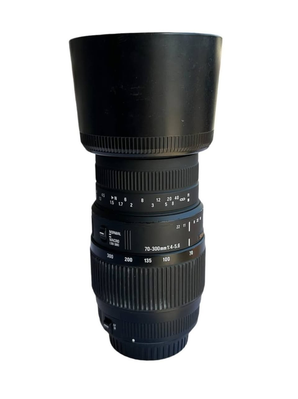 للبيع كامرة كانون 700D نظيفه جداً
بالاضافه الى ملحقاتها والحقيبة 
Sigma Af 70-300mm F4-5.6 ●
سيجما عدسة تكبير ماكرو 70-300 ملم f/4-5.6 DG لكاميرات كانون
Battery Grip ●
بطارية إطالة عمر البطارية وتحسين توازن الكاميرا عند استخدام عدسات ثقيلة و أزرار مزدوجة للتحكم أثناء التصوير
السعر ٥٠٠ الف


**إذا كنت صاحب هذا الإعلان وتريد حذفه لأي سبب، رجاءا أرسل رسالة إلى الدعم الفني**