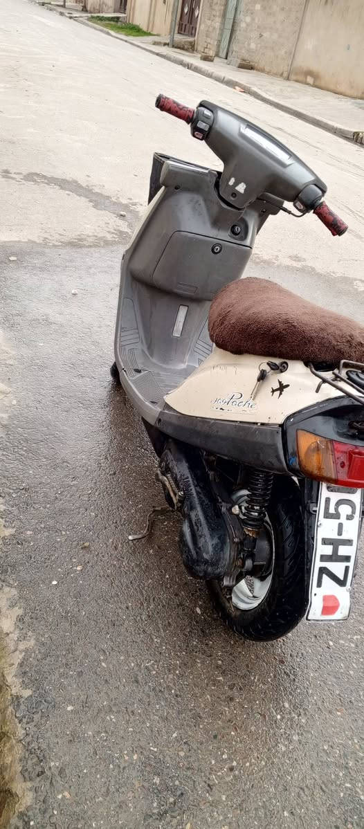 سلام عليكم جماعت الكروب 
متوفر ماطور بزون فول نضافه شاصي جديد وايرمنيه شغاله شلعه ومعدل كيج شغال  الحاب يقتنيي يتصل عل رقم 
: ‏‪***********‬‏
والرقم بي واتساب
