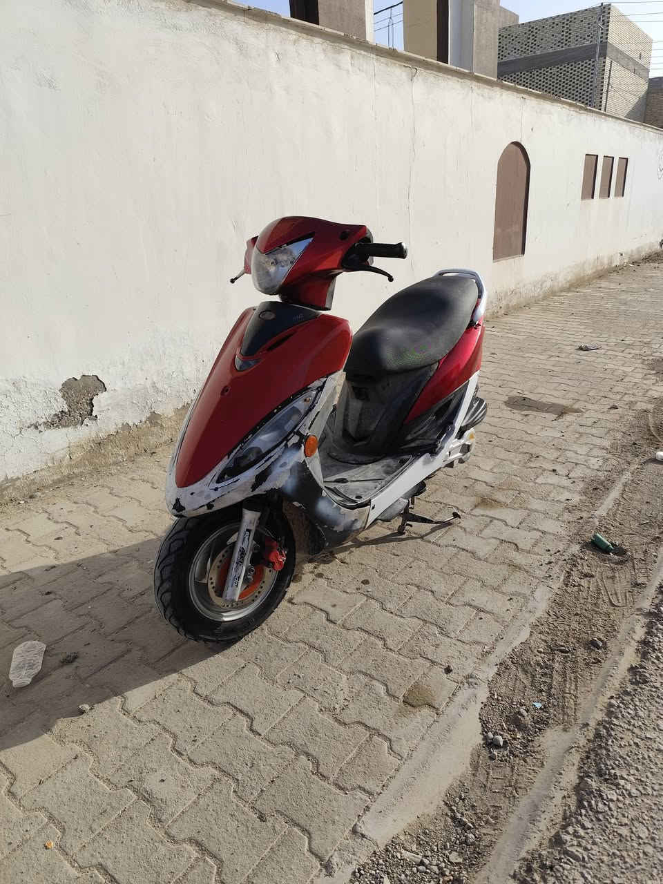 السلام عليكم كامكو جي فور دراجه شرط ربع نكره بكل وقت كهربائيات كلها شغاله سلف شغال محرك بلاد ما مفتوح كلجات رياضي محرك صوت ما تسمعله بس بي لاستيگ ولف سعر 250و بيها مجال شي قليل مكان نجف


**إذا كنت صاحب هذا الإعلان وتريد حذفه لأي سبب، رجاءا أرسل رسالة إلى الدعم الفني**