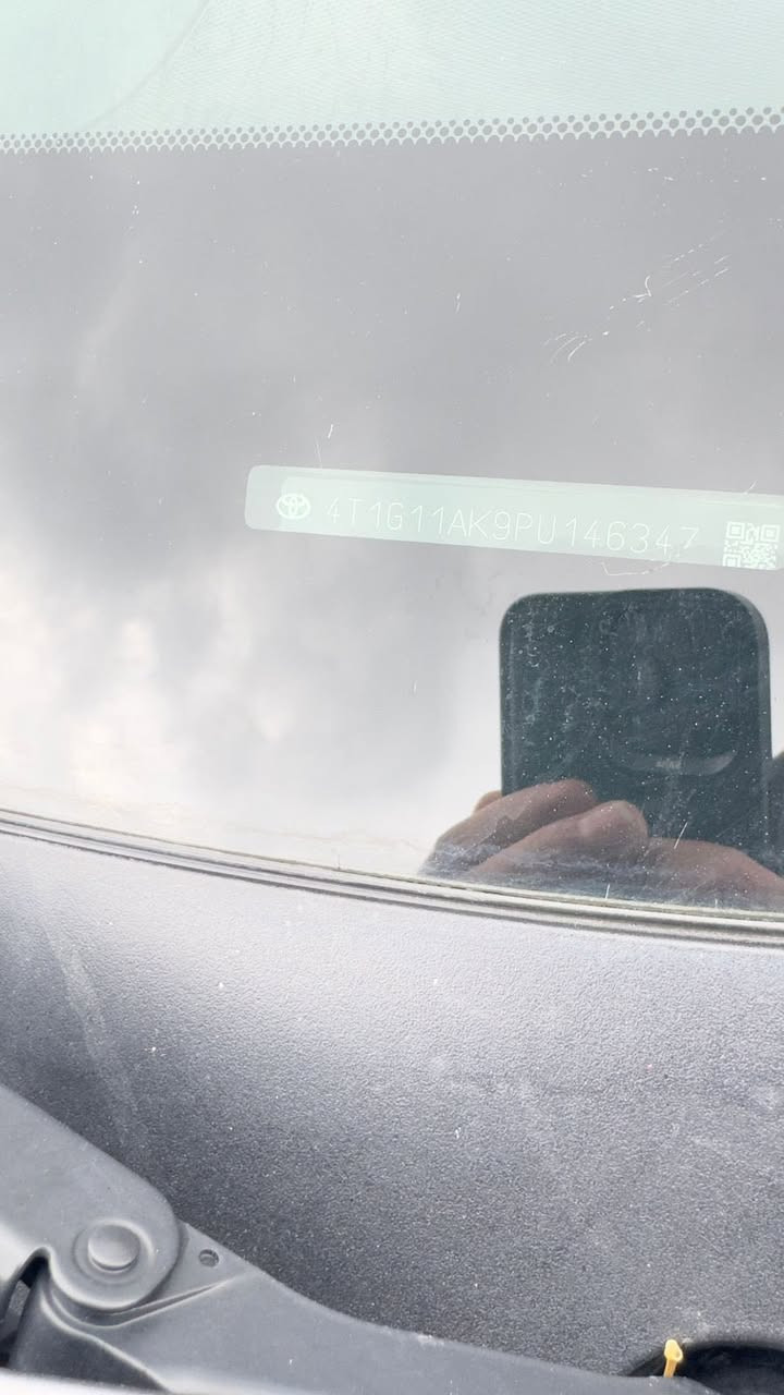 كامري 2023 SE
ماشي 36000كيلو متر 
السيارة وضع شركة 
محرك 4سلندر 
رقم اربيل 
السعر 205 
عنوان موصل 
*********** 
مراوس ب كورولا صيني ان وجد
