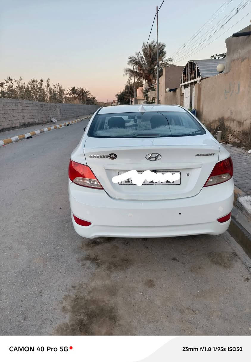 السلام عليكم اكسنت مديل ٢٠١٣محرك١٦٠٠ دوش قطرتين خليجي فول حدادية جديده تخم تاير تبريد چكمچه اشاير بل مري  رقم مثنى باسمي مكان السياره واسط 
السعر ٩٥ وبيها مجال 
***********
