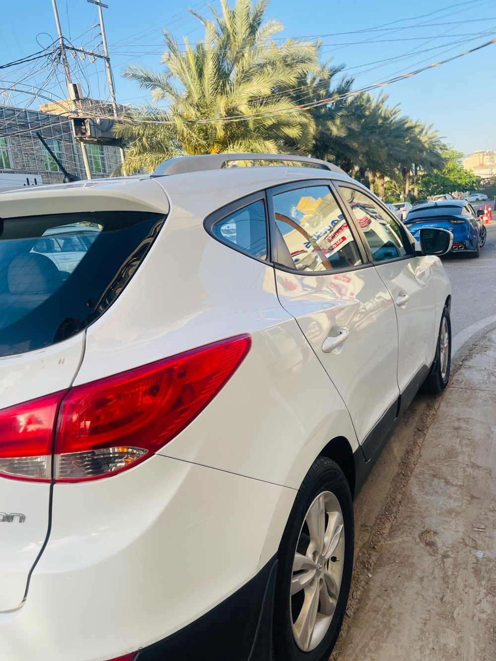 للبيع هيونداي توسان 2013 وارد خليجي 🚗

✅ اللون: أبيض
✅ محرك 2400 دوش
✅ الممشى: 240 ألف كم
✅ رقم بابل وباسم المالك

السيارة مرتبة جدًا واستخدام شخصي، كلشي بيها شغال وما تحتاج أي مصروف.
بيها بنيد مصبوغ، وبابين جهة السائق مصبوغات أثر شخوط فقط،.

💵 السعر: 130 ورقة وقابل للتفاوض بالمعقول بعد المعاينة.
📍 المكان: كربلاء

للجادين فقط:
📞 ***********