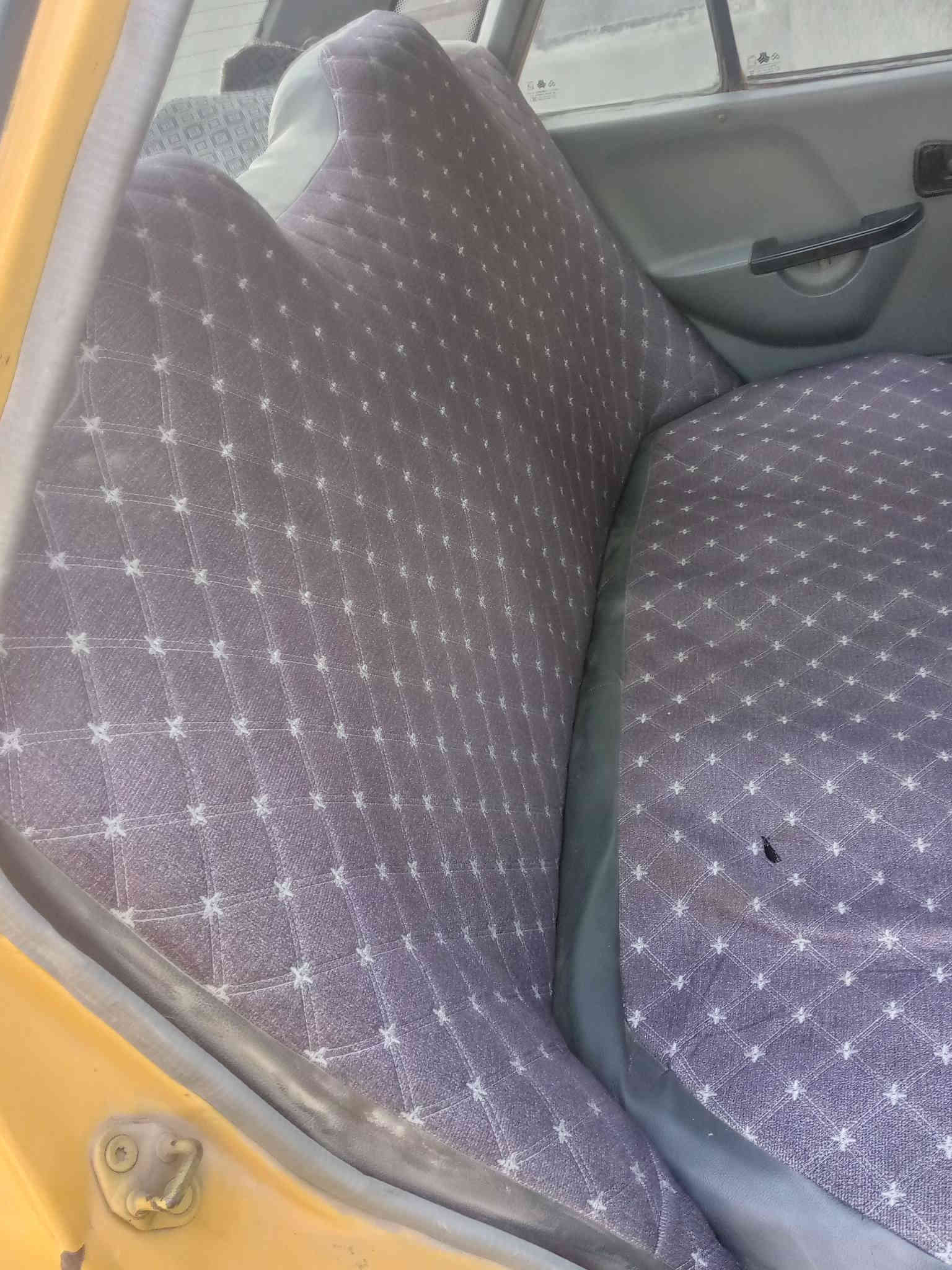 سلام عليكم سياره سايبه تخم تايرات مكينه جديده كير جديده تبريد شغال سياره حلوه جديده موديل  2012 راعيها يريد تحويل مباشر سعر 23 بيها مجال قليل  رقمي *********** اتصل بيك خير وتدلل
