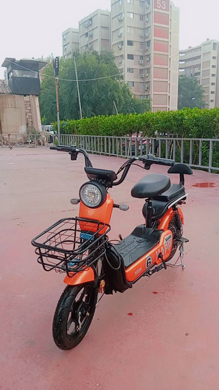 السلام عليكم هاي دراجه شحن للبيع نظيفه خمس بطاريات وشاحنتها وياها نظيف حيل سعرها 450 وبيها مجال الرقم للاستفسار ***********
