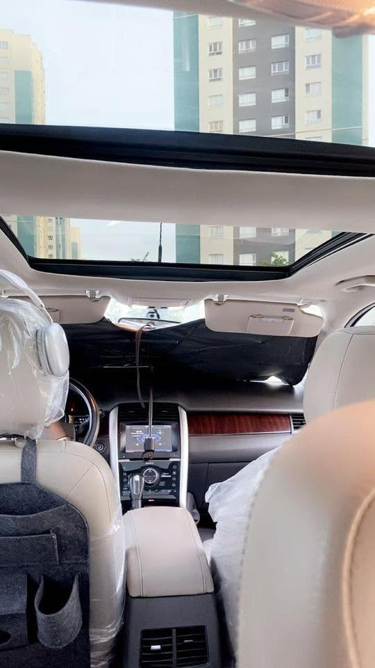 🚘 **Ford Edge Limited 2013 - Full Option** 🚘
للبيع فورد إيدج 2013 ليمتد (Full Full) بحالة الوكالة:

✅ رادار أمامي
✅ مرايا جانبية مع هيتر
✅ نظام بصمة + تشغيل عن بعد
✅ بصمة دخول للأبواب
✅ مقاعد جلد كهربائية مع ميموري
✅ المقعد الخلفي كهربائي
✅ صندوق خلفي كهربائي
✅ حساسات + كاميرا خلفية
✅ سقف بانوراما
✅ إضاءة داخلية 7 ألوان
✅ تبريد مقاعد (قطعتين)
✅ محرك 6 سلندر (V6)
✅ نظام صوت SONY الأصلي
✅  التبريد ثلاجه  مع البصمه
✅ دمامات خلفية وكالة

📌 السيارة بلادي شركة
📌 مكفولة من ناحية الشاصي والمحرك (لا فتح ولا برغي)
📌 فقط تعديل بسيط جداً جداً بالهلال الخلفي
📌 الممشى: 73 ألف فقط
📌 رقم جديد سنوي باسمي
📌 السيارة بحالة ممتازة جداً وتستحق المشاهدة

🔹 تعال شوفها بعينك، وكل شيء واضح وموجود بالسيارة.

📞 للتواصل:
***********
