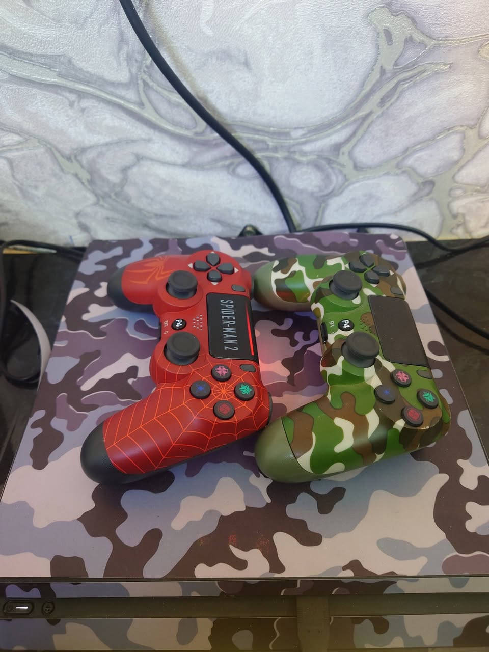 بلي 4 سلم مهكر بي كيم باتو يحتوي يدات عدد 2
بي مشكلة واحد من منافذ usb عاطل و الثاني شغال
سعر 230 الف قفل يوجد توصيل


**إذا كنت صاحب هذا الإعلان وتريد حذفه لأي سبب، رجاءا أرسل رسالة إلى الدعم الفني**