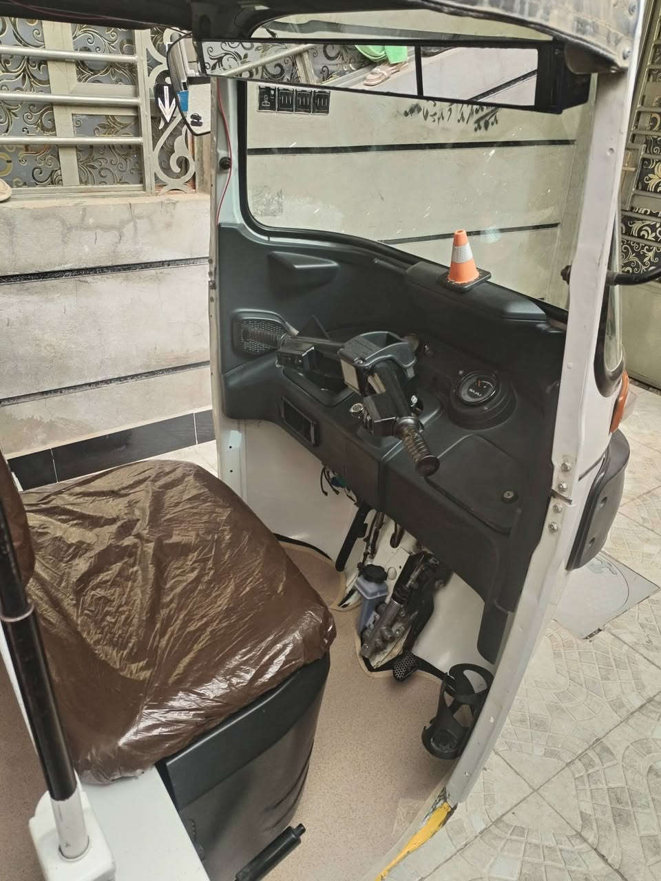 تكتك البيع موديل و21 وعشرين كفاله بل كشر مكينه بيه بوشه وبستم تكتك بسمي تحويل ثاني يوم سعر 9 وبيه مجال بكان تكتك رشاد قرب فلكت حجي مهدي ***********
