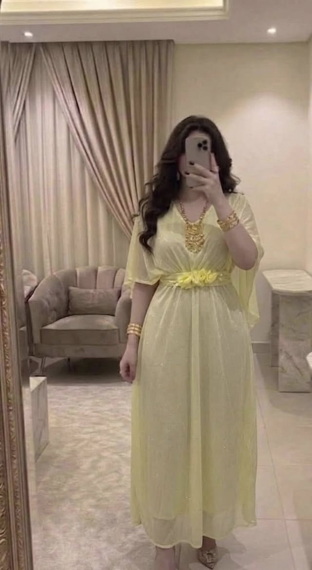 عندي ذني الفساتين بليبل مامستخدم جدد للبيع واكو توصيل ب3 الاف الوردي قياس 44/46 لحد وزن 80 وليموني قياس 40/44 لحد وزن 75 هم يلبس


**إذا كنت صاحب هذا الإعلان وتريد حذفه لأي سبب، رجاءا أرسل رسالة إلى الدعم الفني**