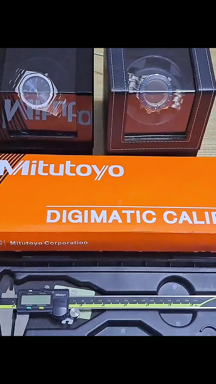 حافظة ساعات دوارة عدد ثنين 
ساعة كوارتز جديد 
كيس ساعة كامل رنك دوار 
فيرنيه الكتروني ياباني جديد
بيع شلع ٧٥ الف ويوجد توصيل


**إذا كنت صاحب هذا الإعلان وتريد حذفه لأي سبب، رجاءا أرسل رسالة إلى الدعم الفني**