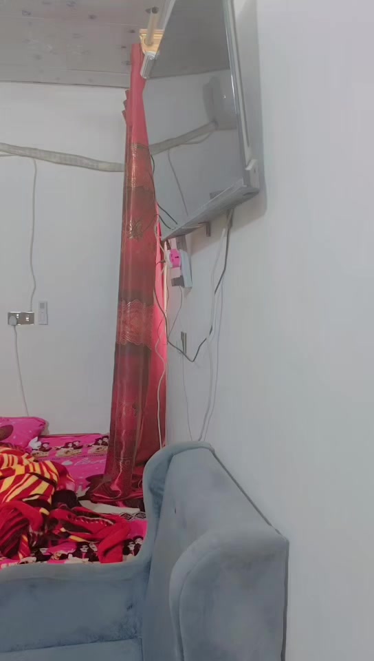 النجف حي الرحمه القطاع اول  دار 110متر شارعه عريض تجاري موقعه عل شارع بيت بنيانه جديد ومتعب عليهه اساس صب محل بل وجهه 
***********
