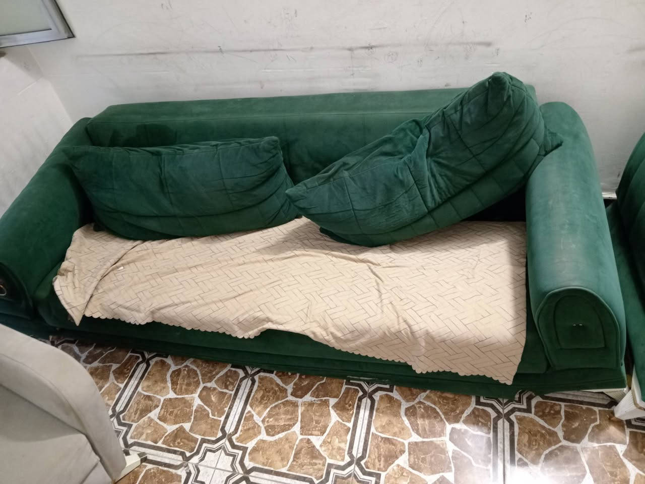 تخم قنفات سبرنك الجشعمي متضرر للبيع
السعر 75 
العنوان بغداد الكرخ


**إذا كنت صاحب هذا الإعلان وتريد حذفه لأي سبب، رجاءا أرسل رسالة إلى الدعم الفني**