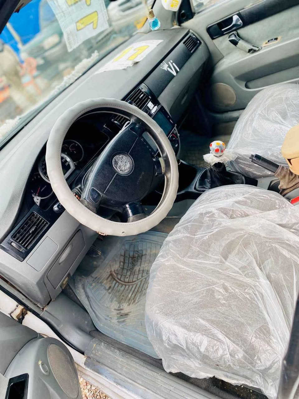 اوبترا موديل ٢٠٠٥ هه موو شتيكى به شه رت گير و مه كينه ته قه و ره قه و كاره بايات و سه ياره كه ئارم پلاستيك و سنوى و واجيهه يه هه موو شتيكى به شه رت به نسبت سعر داواى (٤٥$) وه ره قه ى ده كه ين مه جالى تيدايه شوينمان له هه وليره رقم مؤبايل *********** واتس اب ڤايبر أربيل, العراق
