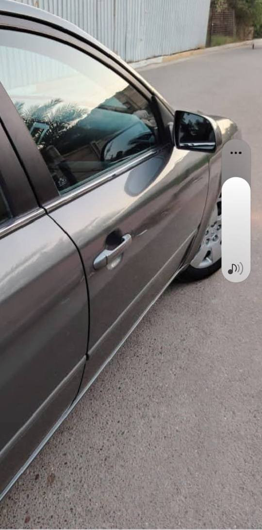 سلام عليكم سوناتا 2010وارد امريكي
محرك 2400مكفوله من الضربه أو الصبغ سيارة بلادية
جاهزة محرك وكيربحالة جيدة جدا تدفئه تبريد شغال شرط التحويل من المالك الشرعي مكينه وكير مكفولات شرط 
سياره حيل حلوه ونظيفه 
ماتحتاج مصرف جاهزه من كلشي 
رقم صاحب السياره 
***********
مكان السياره صلاح الدين تكريت
