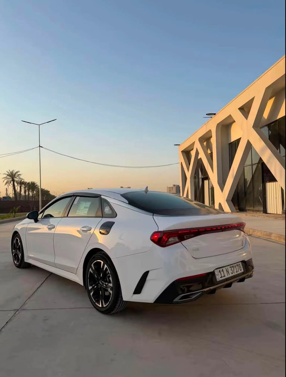 سلام عليكم
K5
2023

السيارة أمريكية مكفولة كفالة عامة كلين

مواصفات السيارة:

* شاشة LS
* دعم Apple CarPlay وAndroid Auto لاسلكيًا
* تشغيل السيارة عن بُعد
* كاميرا خلفية
* مثبت سرعة ذكي
* المحافظة على المسار
* فرامل طوارئ أوتوماتيكية
* مراقبة النقطة العمياء
* كشن كهرباء
* حساسات أمامية وخلفية
* صندوق ذكي عند الاقتراب
* مسطرة خلفية LED كامل على طول الجنطة
* المحرك 1.6T
* ممشى السيارة: 54 mi
* رقم بغداد، تحويل ثاني يوم
رقم التواصل:***********
