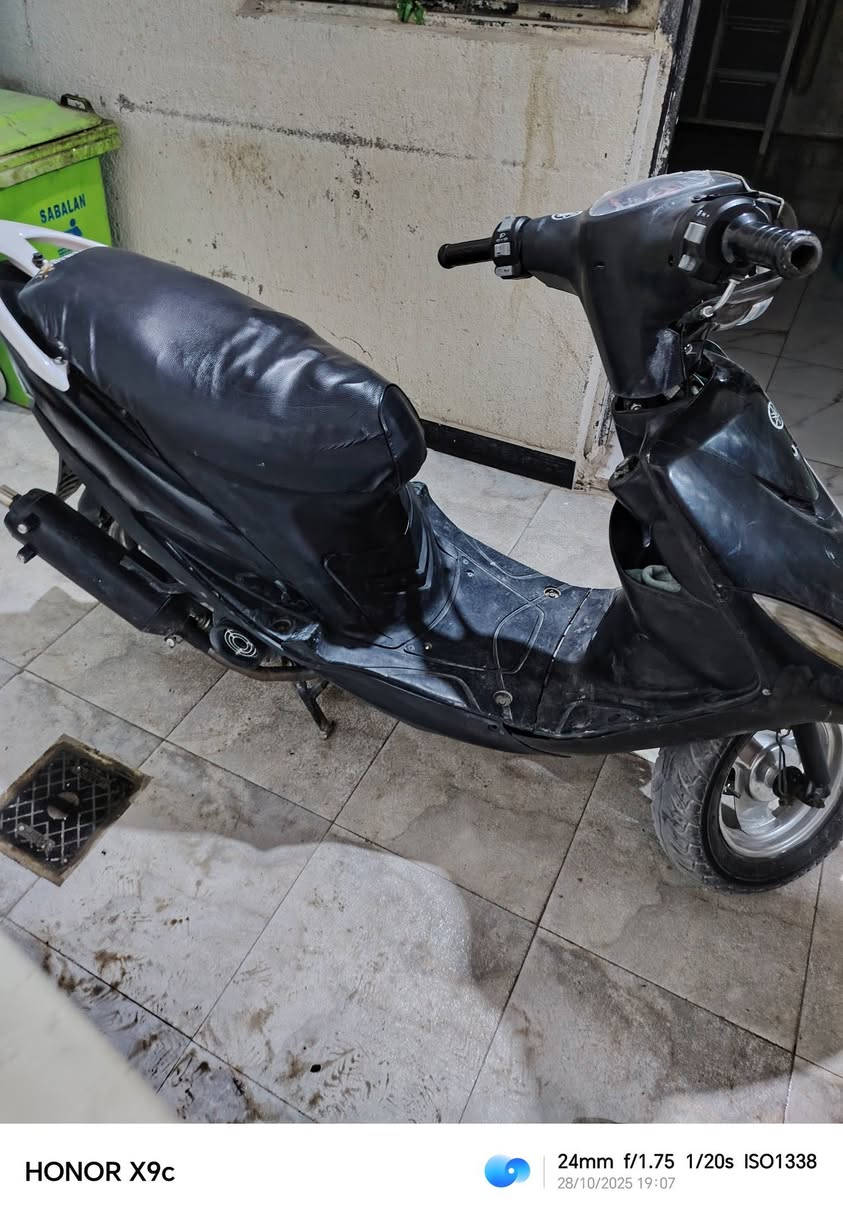 سلام عليكم دراجة ماكس عدله نضيفه شوف العين امدل بيه ولفات فقط والباقي كلشي ابلاد الكهربائيات كله شغاله الدراجه نهضه او معدل او لاتنقيض لا تبخير لا نضوح يعني امفوله العنوان البصره الشعيبه حي المرتضى. السعر 550 بيه مجال. الرقم ***********
