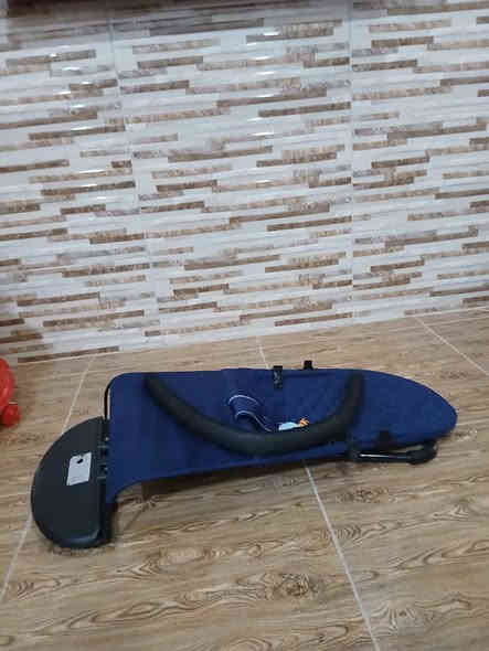 هەزازی مناڵان ، پاکو بێعەیب ، قایشی بەستنەوەی هەیە ، بچوک ئەکرێنەوە بۆگواستنەوە ، سێ ئاستیان هەیە بۆ بەرزی و نزمی
سعری 10  هەزارە قفڵی
سلێمانی گەیاندنیش هەیە*********** السليمانية
