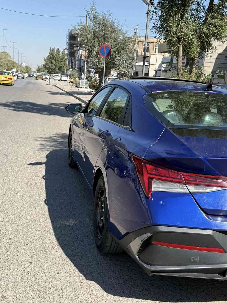 النترا 2024  
ضرر موضح بالصور    
 مواصفاتها
- بصمة تشغيل ابواب وصندوك
- فتحة سقف ( سلايد روف ) 
- محرك 2000 Doch دوش بانزين
 - كاميرا 360 درجه 
- تبريد بيانو لمس 
-تبريد منفصل
- رادارات 360 درجة ( امامي جانبي خلفي ) 
- التحذير عند فتح الباب 
-رجاج ستيرن عند تحذير الرادار الامامي
- تحكم ستيرن 4 جهات 
- دشبول  4 وضعيات متغيره 
- 3 وضعيات قيادة  
- مثبت سرعة ذكي ( التحذير عند مغادرة المسار )
‏- Auto Hold التوقف لفترات قصيرة
- سايد بريك بصمة 
-شاشة بلازمة حجم كبير لمس تدعم نظام الابل كار بلي والاندرويد اوتو و خرائط GPS  
-شحن واير ليس 
-تشغيل عن بعُد 
-اضواء ترحيب عند الاقتراب 
- مازدات لد نهاري + زنون  
-لد خلفي
-نقط عمياء في المري الجانبية
-تدفئة بالكشنات
-لد متغير 7 الوان بالدشبول 
-كير اوتماتيك و S 
-تحديد مسار وقيادة ذاتية
- رادار امامي 
- مانع انزلاق 
- سياره بعد احلى من الصور
- السعر ١٥٨ سياره صارت عليه اغله بهواي الله شاهد

-رقم الهاتف ***********
مكان السياره : بغداد (شهداء السيديه)
