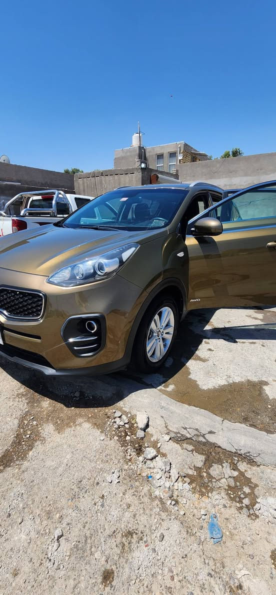 سبورتج ٢٠١٧ خليجي مكفول
مواصفات ال٢٠١٧ المعروفة 
رقم بغداد
السعر 190$ قابل للتفاوض
***********
