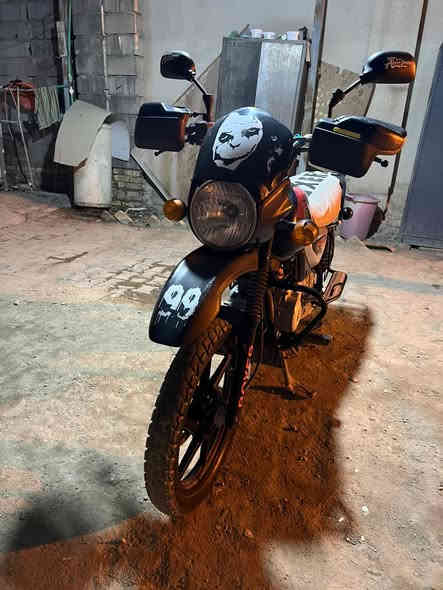 سلام عليكم دراجه هندي البيع مديل ٢٠ أوراق 

 هاذ رقمي وتصل 0772 380 2797
