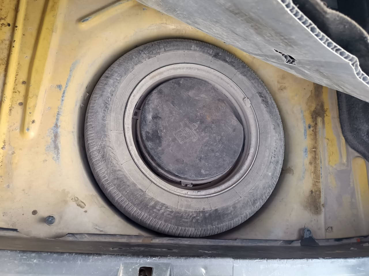 سلام عليكم بيجو بارص 2015 البيع سيارة بسمي سيارة جاهزة بيها تعمير هلالات لورة وجملغ مامي صبغ تبريد شغال سنوية 2028 رقم, ***********، سعر، 46، و بيهة مجال، مكاني بغداد العبيدي رئاسة شارع عشرين
