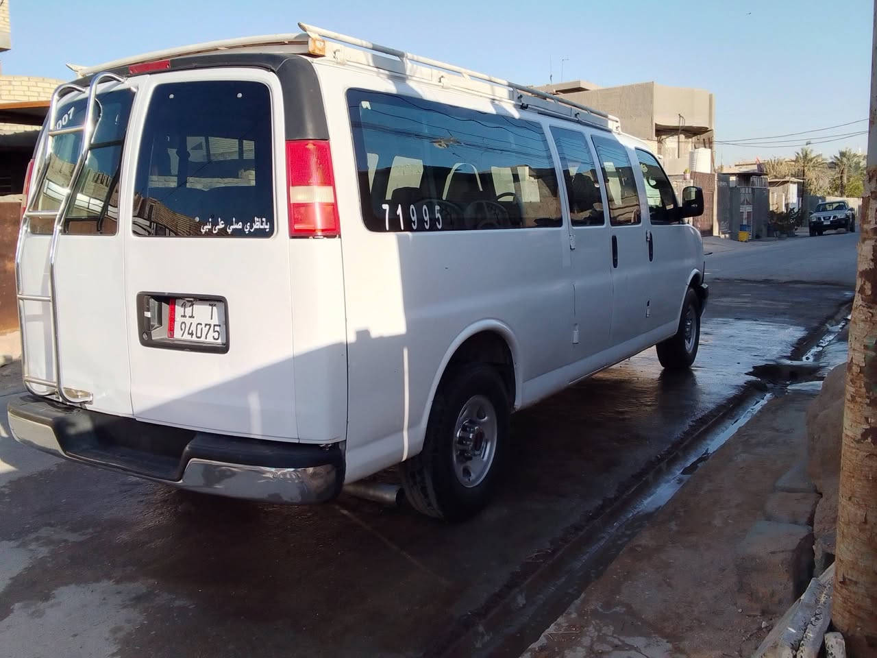 السلام عليكم سفانة للبيع موديل 2007 رقم بغداد انجليزي مصفرة هيئة وغرامات السنوية للتسعه وعشرين تحويل ثاني يوم كير ومكينه جدد تخم تاير برجستون تبريد وي السويج المكان بغداد السعر 95 وبيها مجال رقمي ***********
