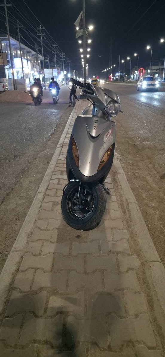 السلام عليكم حبايب ماكس عدلة بوشة 55،ابلاد بية كلجات اصلية اشاير او بكلايت مال 4 اصليات شراي اجيب المصلح ويك 
السعر 700 او بية مجال شي بسيط لل شراي مكاني مغربة تفاصيل أكثر خاص او اتصال ***********
