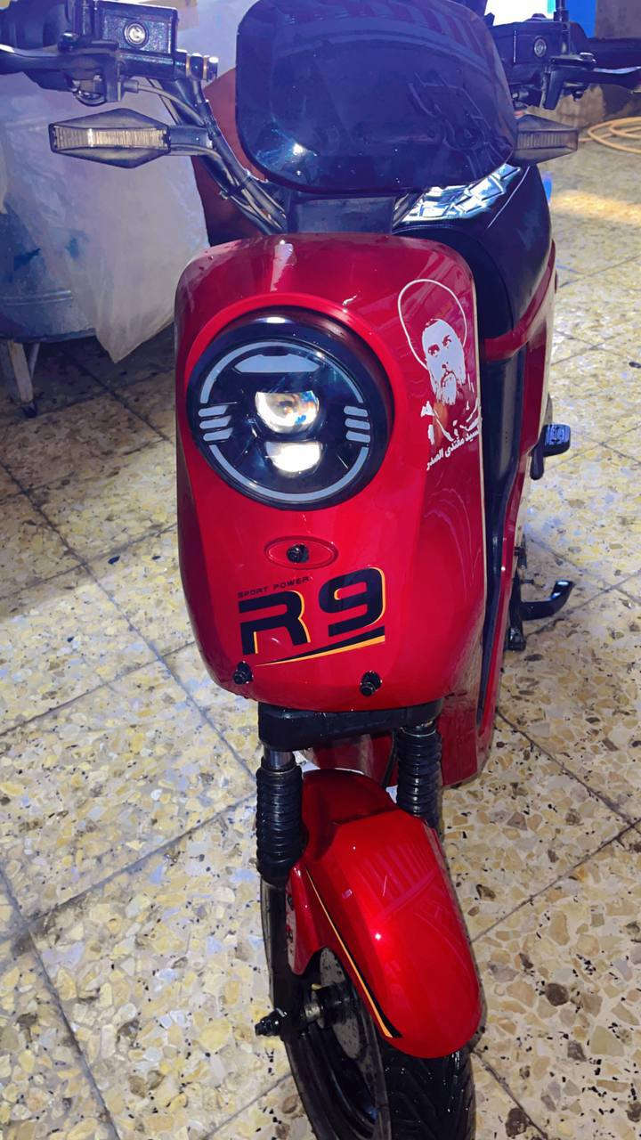 السلام عليكم : دراجة هوائية للبيع مستعملة بس اخت الجديدة تجي وتشوف بعينك 
النوع : R9
ماشية : 62
المكان : البصرة النواب ضباط 
للتواصل : ***********
