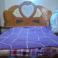 تخت • قنصور • ميز تواليت