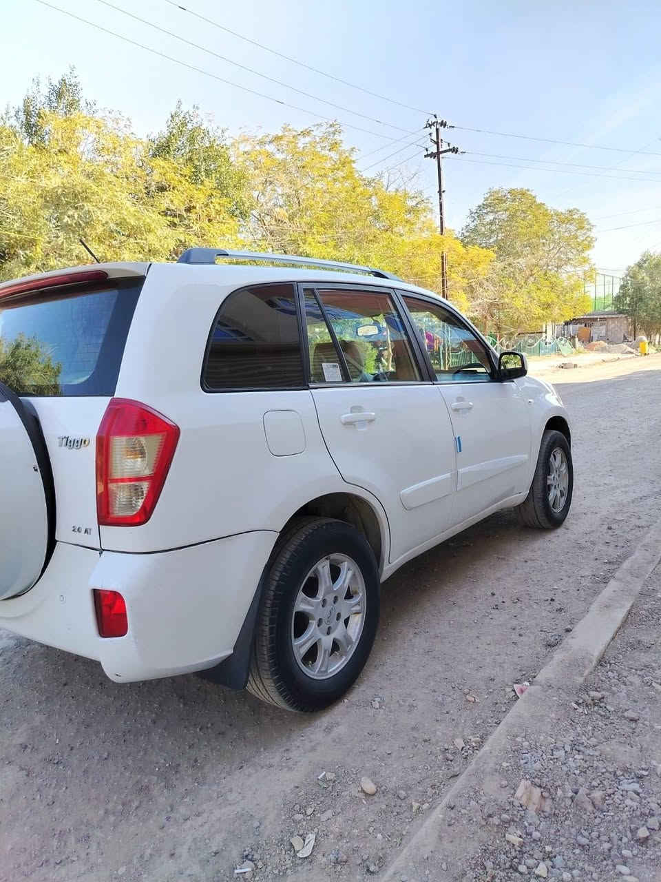 السلام عليكم للبيع تيكو موديل ٢٠١٥ رقم بغداد انكليزي كير ميكانيكي مكينه ٢٠٠٠ سياره جاهزه مابيه اي نقص مواصفات فتحه تحكم ستيرن تدفئه بالكشنات شاشه مكان السياره سريع حي العامل مجاور مسبح الرافدين السعر ٧٥ تلفون ***********
