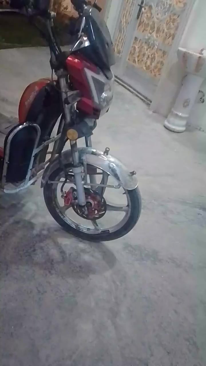 موطور هارلي للبيع يرادله تعديل بسيطة للبيع سعره 250او مراوس بنزين


**إذا كنت صاحب هذا الإعلان وتريد حذفه لأي سبب، رجاءا أرسل رسالة إلى الدعم الفني**