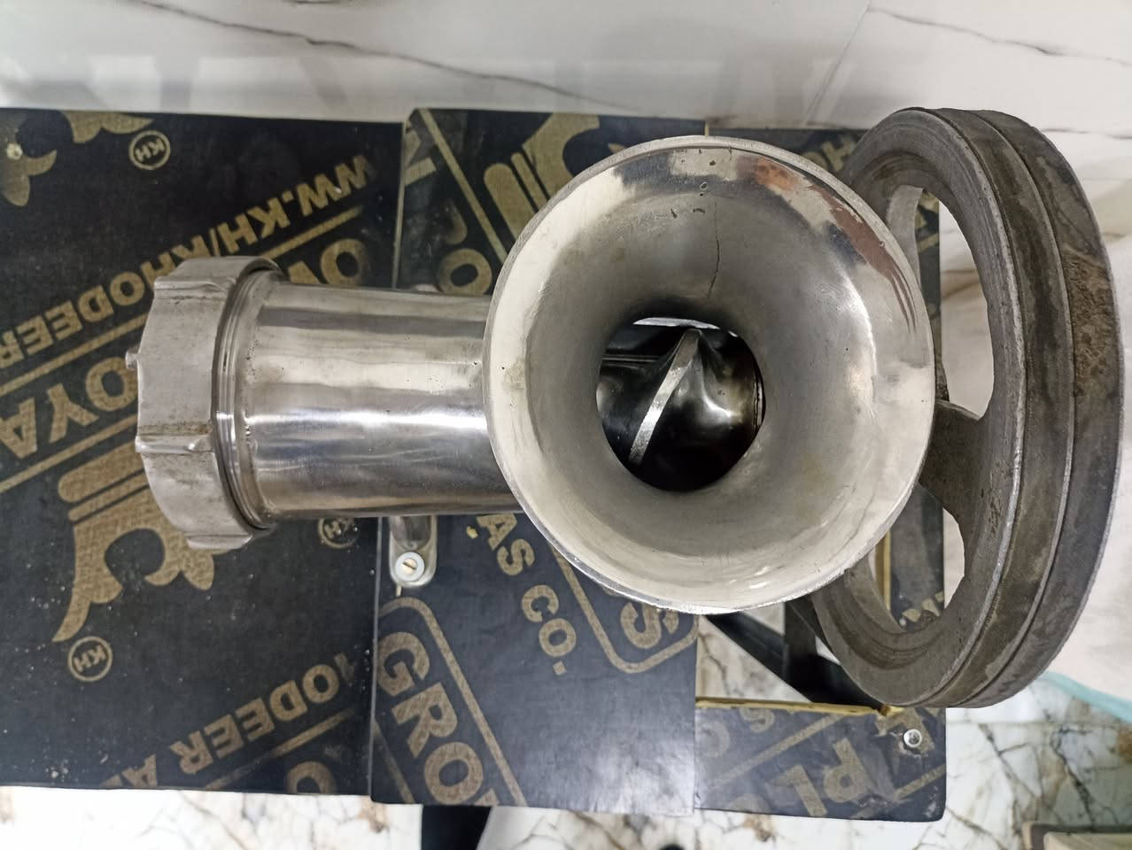 مكينه حجم 32استيل والطباخ استيل السعر350الف الاتصال ***********
