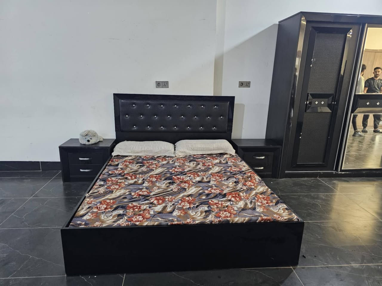 غرفه نوم للبيع كامل سعر 250 الف شراي يخابر رقم *********** عنوان كركوك
