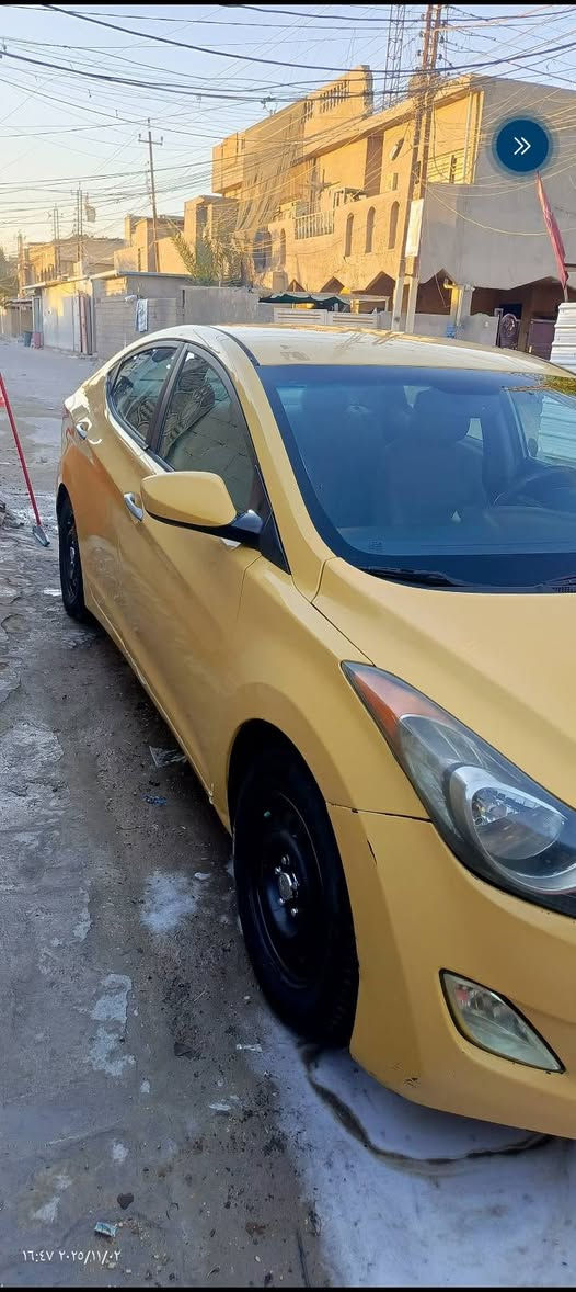 سلام عليكم هونداي النترا موديل 12 أمريكية حادث مثل ما موضح بصوره بيه جاملغ امامي بغداد محرك كير صدر تخم تاير تبريد جاهزه للبيع فقط استفسار اتصل *********** السعر 89 بيه مجال بسيط جدا العلوان كفات السيديه وبلعافيه عله ياخذه ملاحضه السياره مصبوغه صبغه تانيه بغداد, العراق
